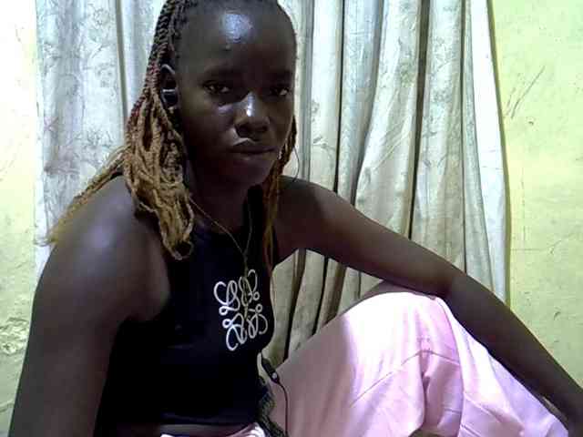 black-beauty webcam