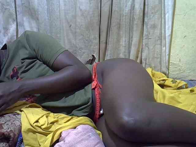 black-beauty webcam