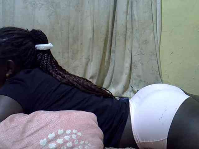 black-beauty webcam