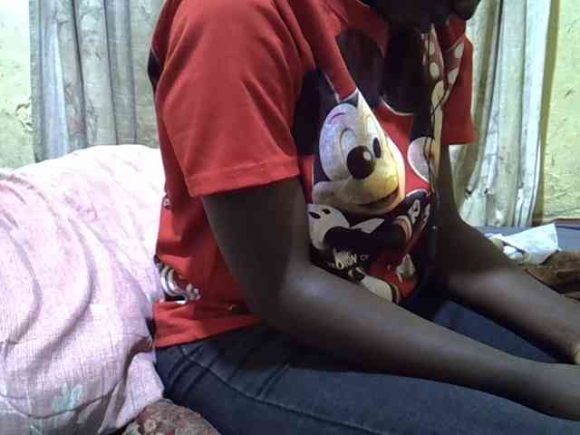 black-beauty webcam