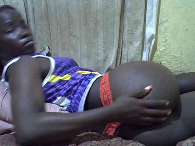 black-beauty webcam