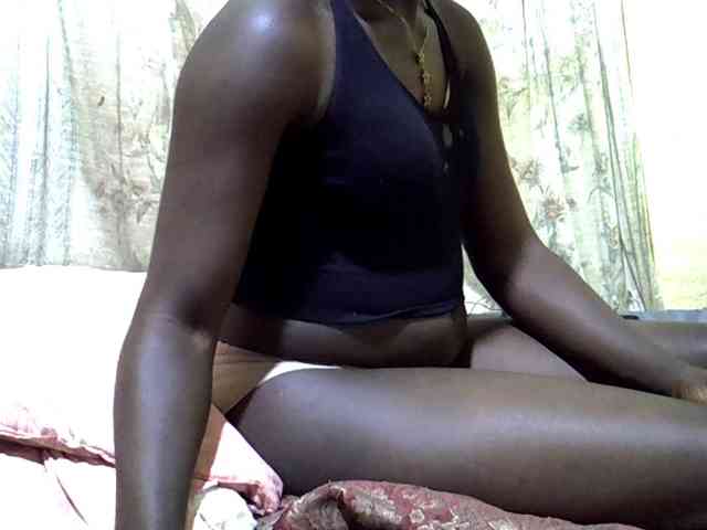 black-beauty webcam