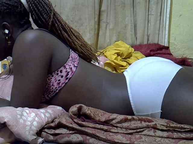 black-beauty webcam