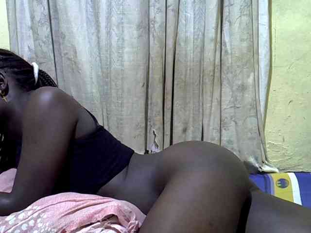 black-beauty webcam