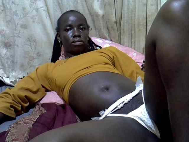 black-beauty webcam