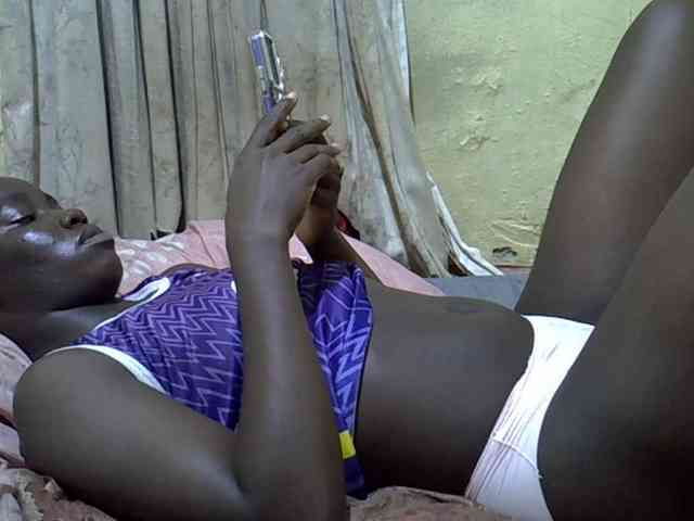 black-beauty webcam