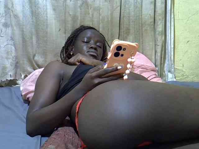 black-beauty webcam