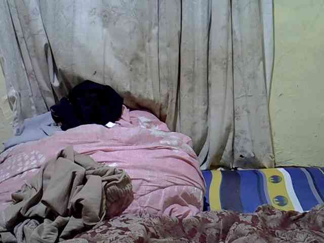 black-beauty webcam