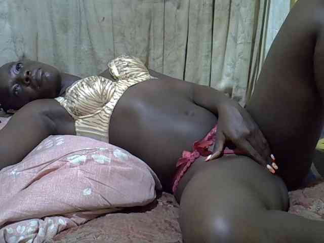 black-beauty webcam