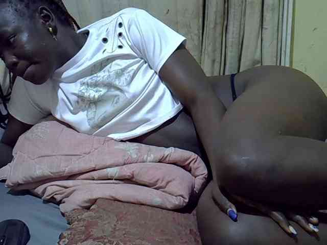 black-beauty webcam
