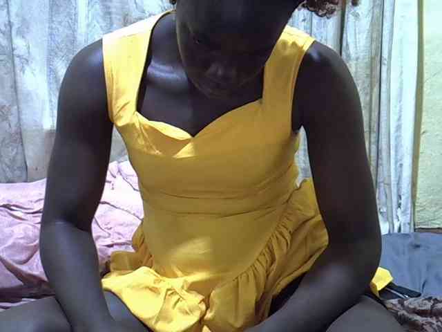 black-beauty webcam