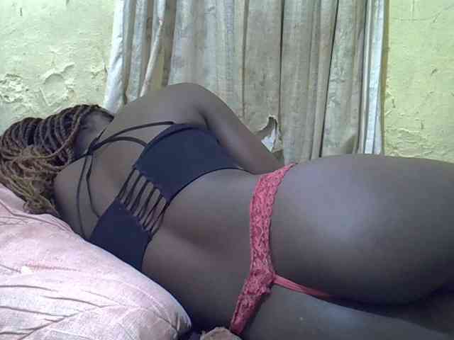 black-beauty webcam