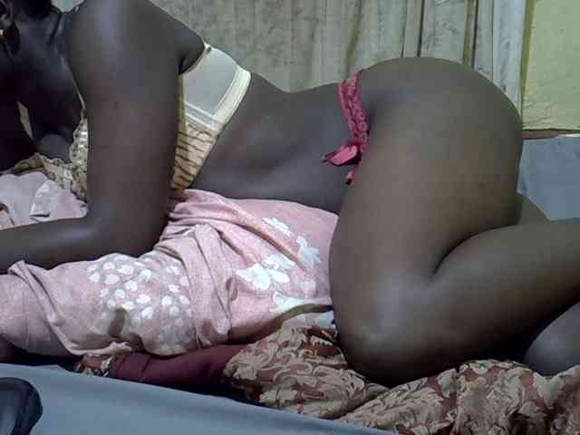 black-beauty webcam