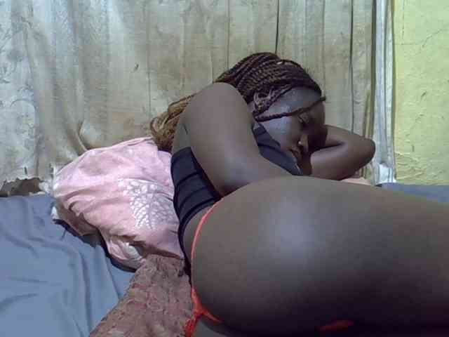 black-beauty webcam