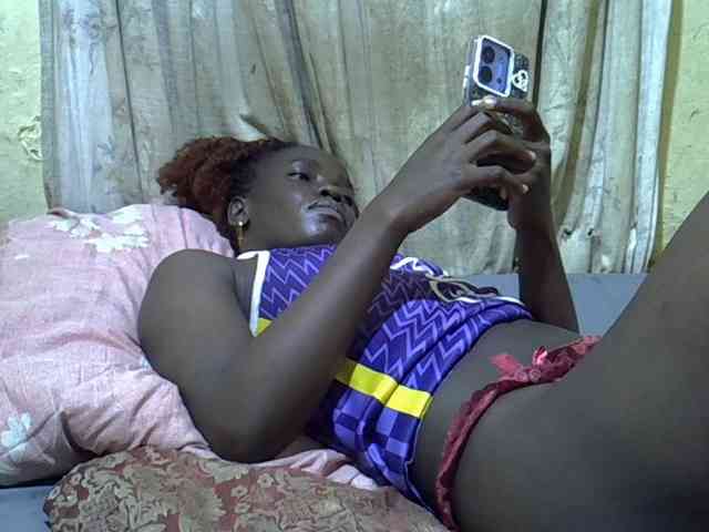 black-beauty webcam