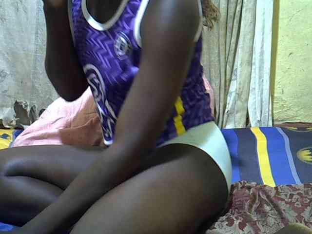 black-beauty webcam
