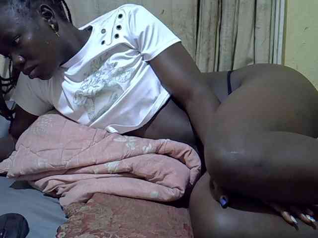 black-beauty webcam