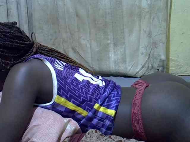 black-beauty webcam