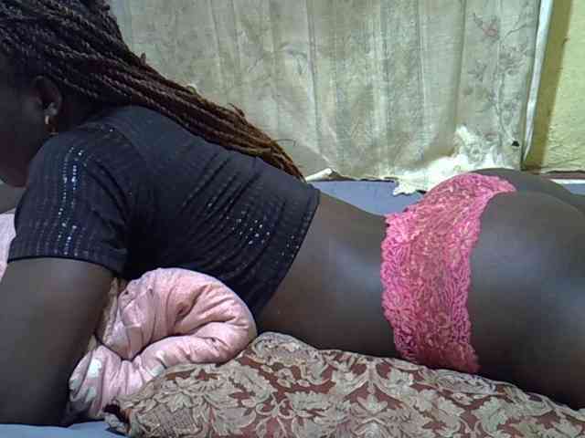 black-beauty webcam