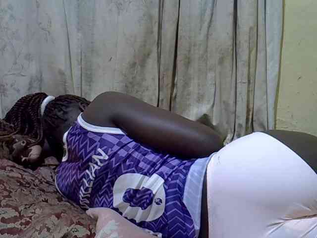 black-beauty webcam