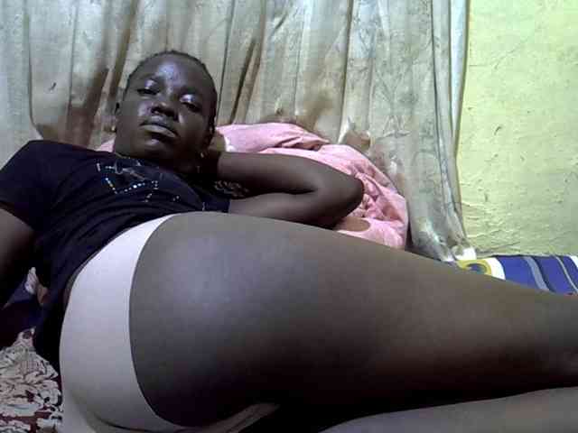 black-beauty webcam