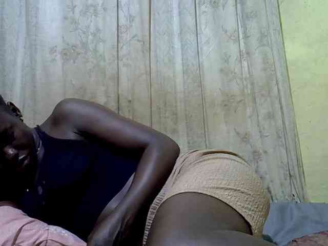black-beauty webcam