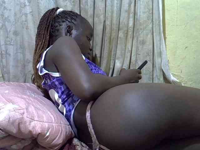 black-beauty webcam