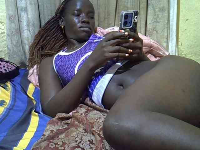 black-beauty webcam