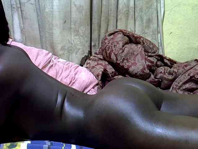 black-beauty webcam