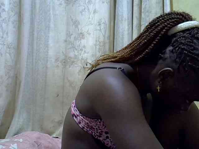 black-beauty webcam