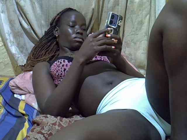 black-beauty webcam