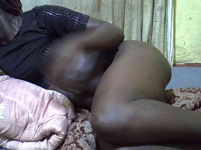 black-beauty webcam