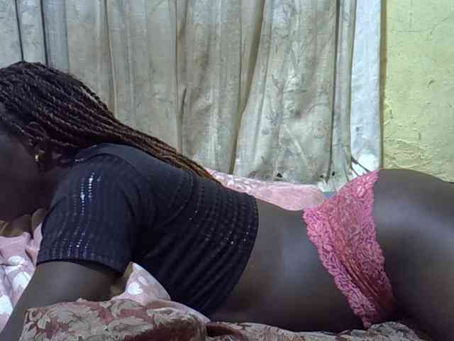 black-beauty webcam