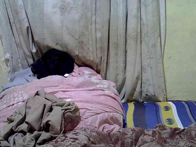 black-beauty webcam