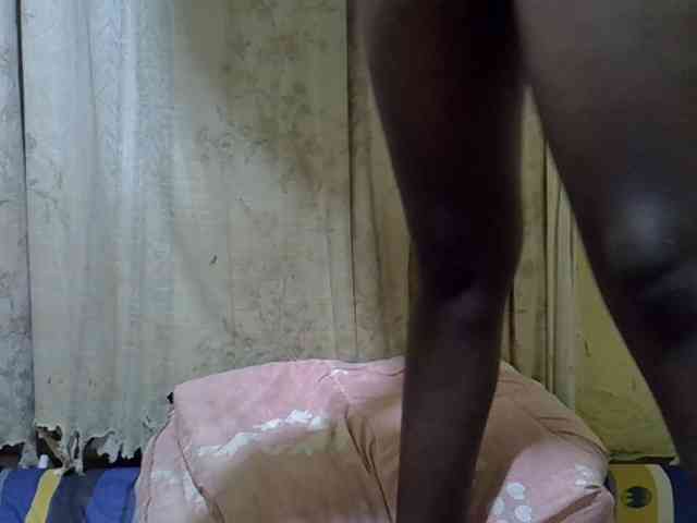 black-beauty webcam