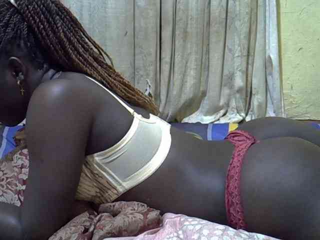 black-beauty webcam