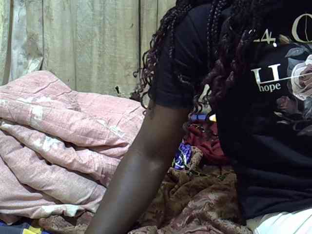 black-beauty webcam