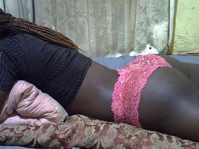 black-beauty webcam