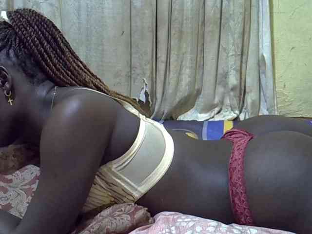 black-beauty webcam