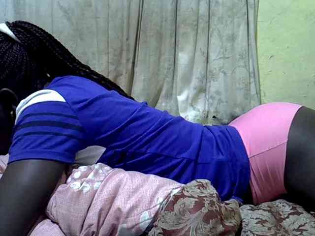 black-beauty webcam