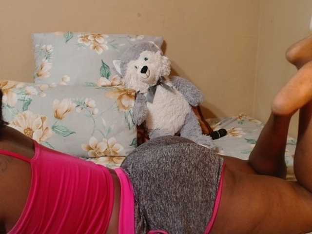 Karishma live cam on BongaCams