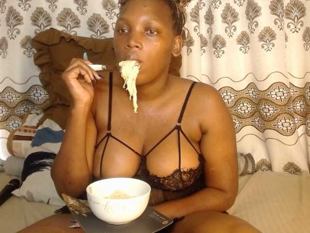 Karishma live cam on UnifiedCams