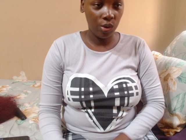 Karishma live cam on BongaCams
