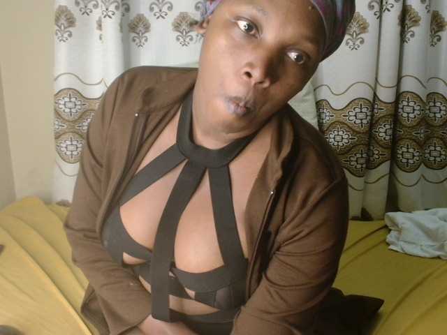 Karishma live webcam show