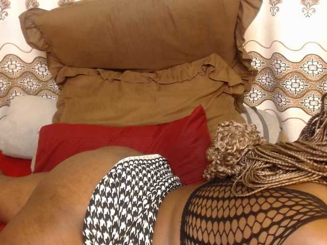 Karishma live cam on BongaCams