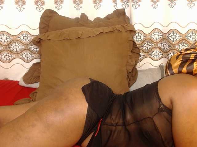 Karishma live cam on BongaCams