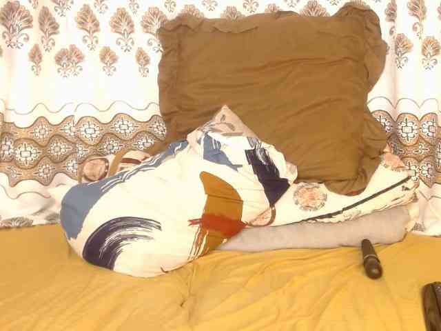 Karishma webcam