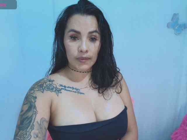 ashhy webcam