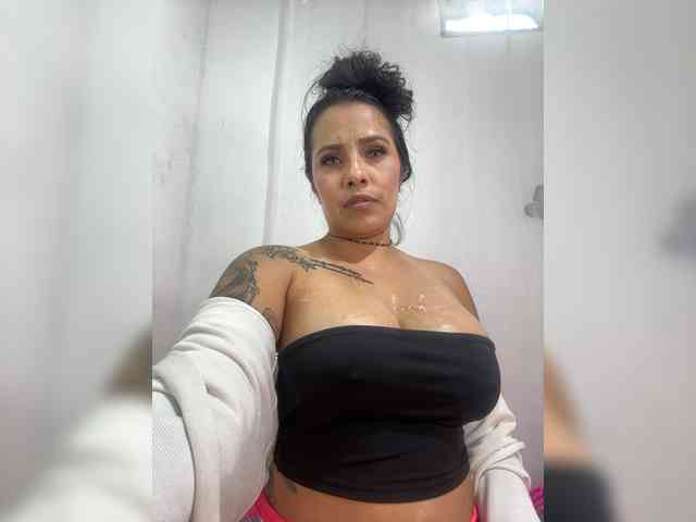 ashhy webcam