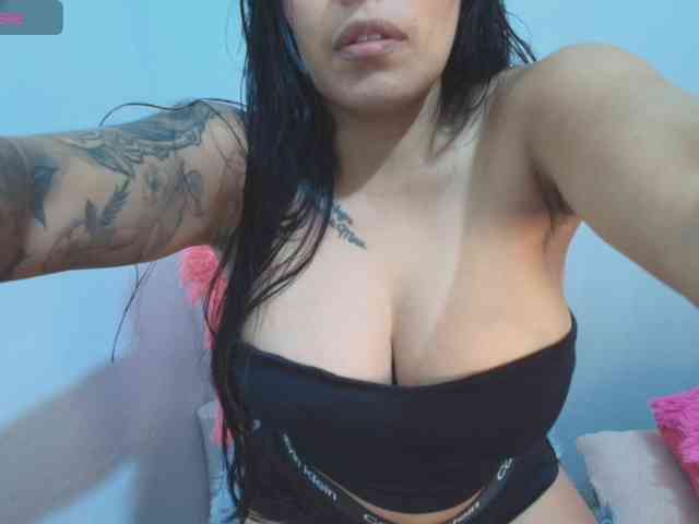 ashleyxx20 ashleyxx20